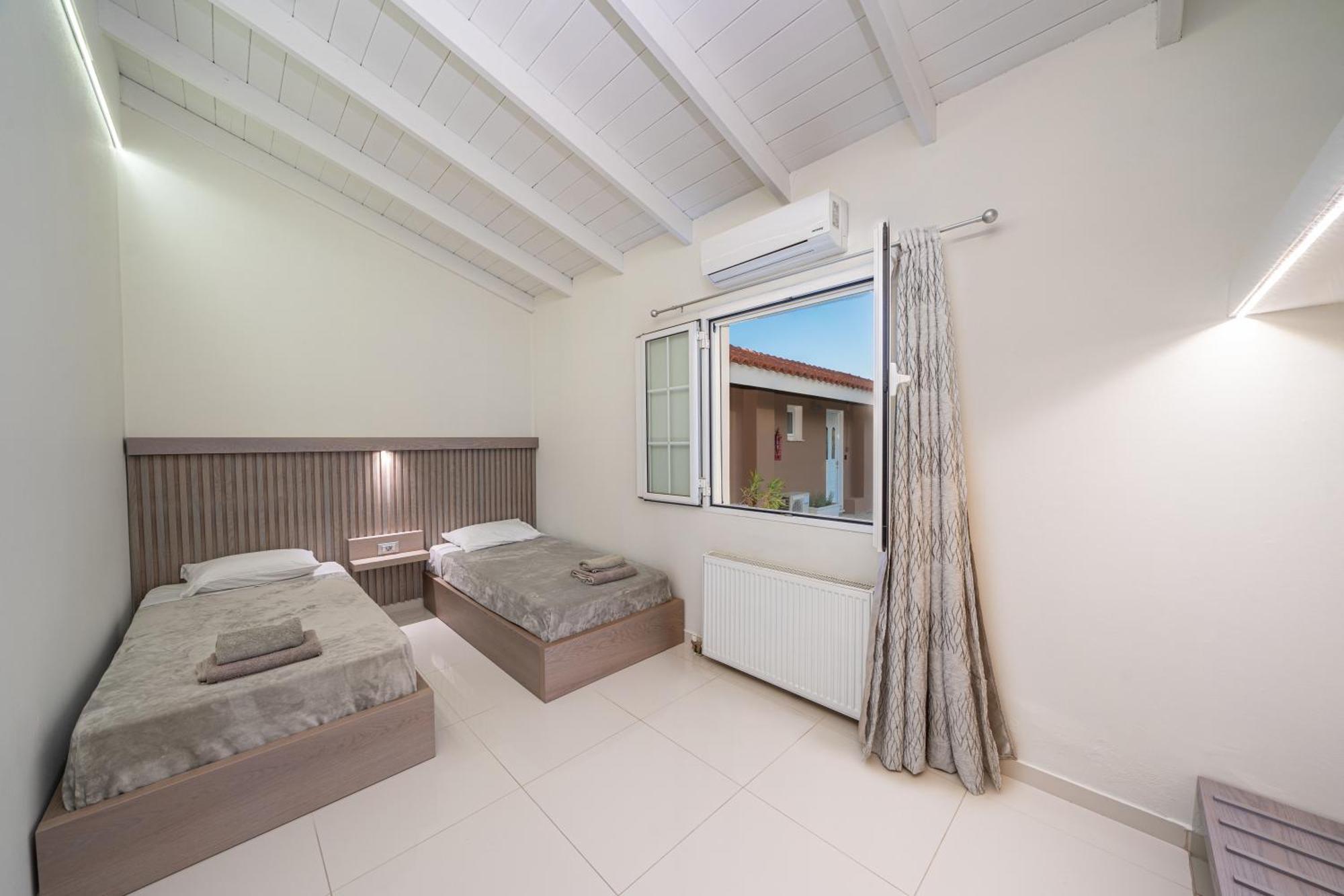The "L" Suites & Apartments Argostoli  Habitación foto